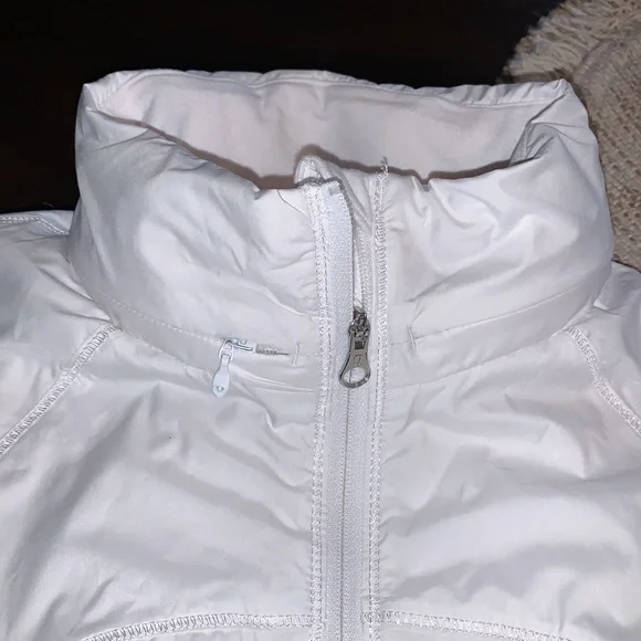 Lululemon white windbreaker jacket size 4 - Picture 3 of 10